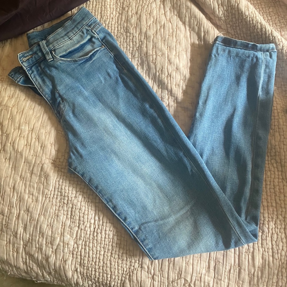 BDG high waisted light wash